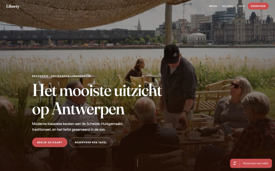 De homepage van Liberty: een terras aan de Schelde met zicht op Antwerpen.